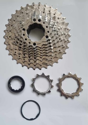 Tweedehands Shimano CS-HG500-10 Speed Drivetrain & Pedals