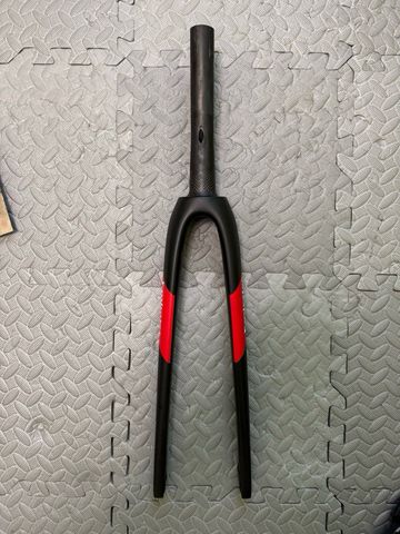 Gebrauchtes Colnago V4Rs fork UAE color 2023 bike — Bild 3 von 3