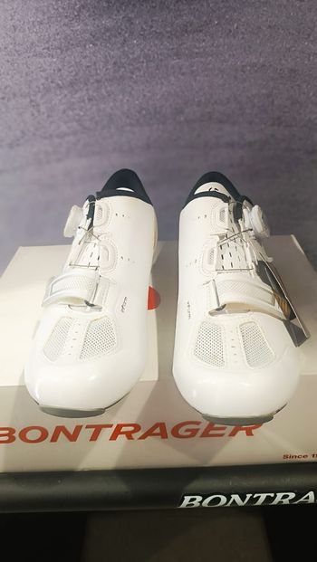 Used Bontrager VELOCIS 2022 bike — image 2 of 3