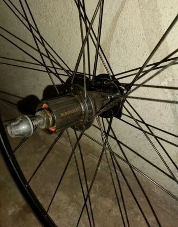 Used Giant SR3 2021 bike — image 5 of 5