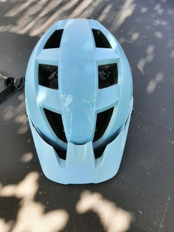 Used Bell spark 2 MIPS 2022 bike — image 4 of 5