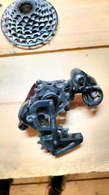 Used Sram X01 7s Downhill 2017 bike — image 3 of 7