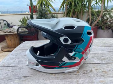 Bell Super DH Mips Cycling Accessories usato