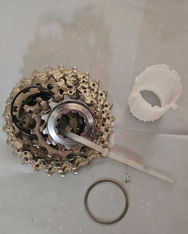 Tweedehands Shimano CS6700 Drivetrain & Pedals