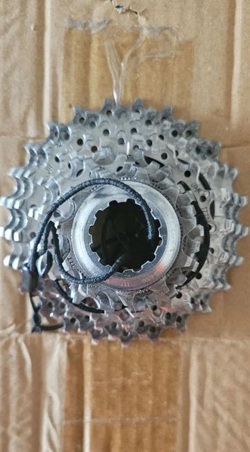 Used Shimano cs 6700 bike — image 2 of 2