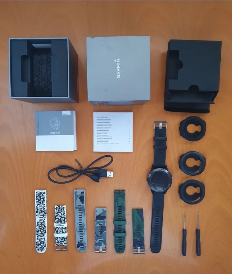 Used Garmin Félix 5 Electronics
