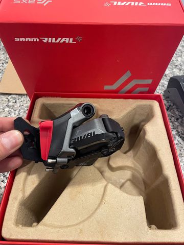 Brugt Sram Rival axs 12s 2024 Drivetrain & Pedals
