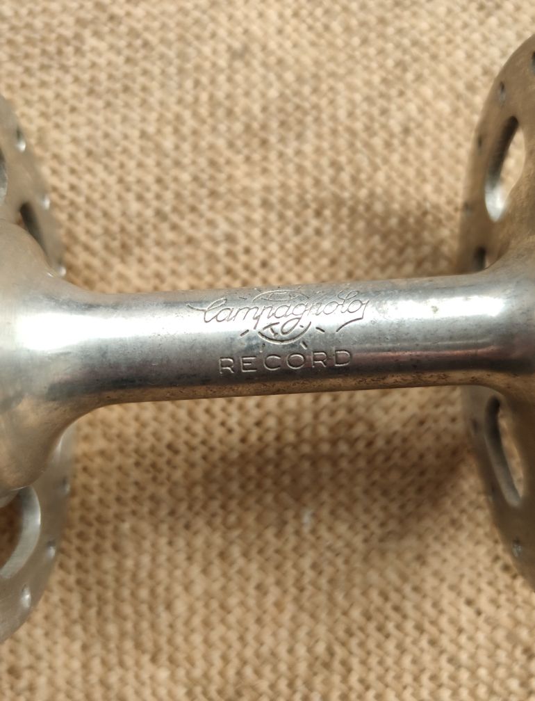 Used Campagnolo Record Pista 1970 bike — image 3 of 10