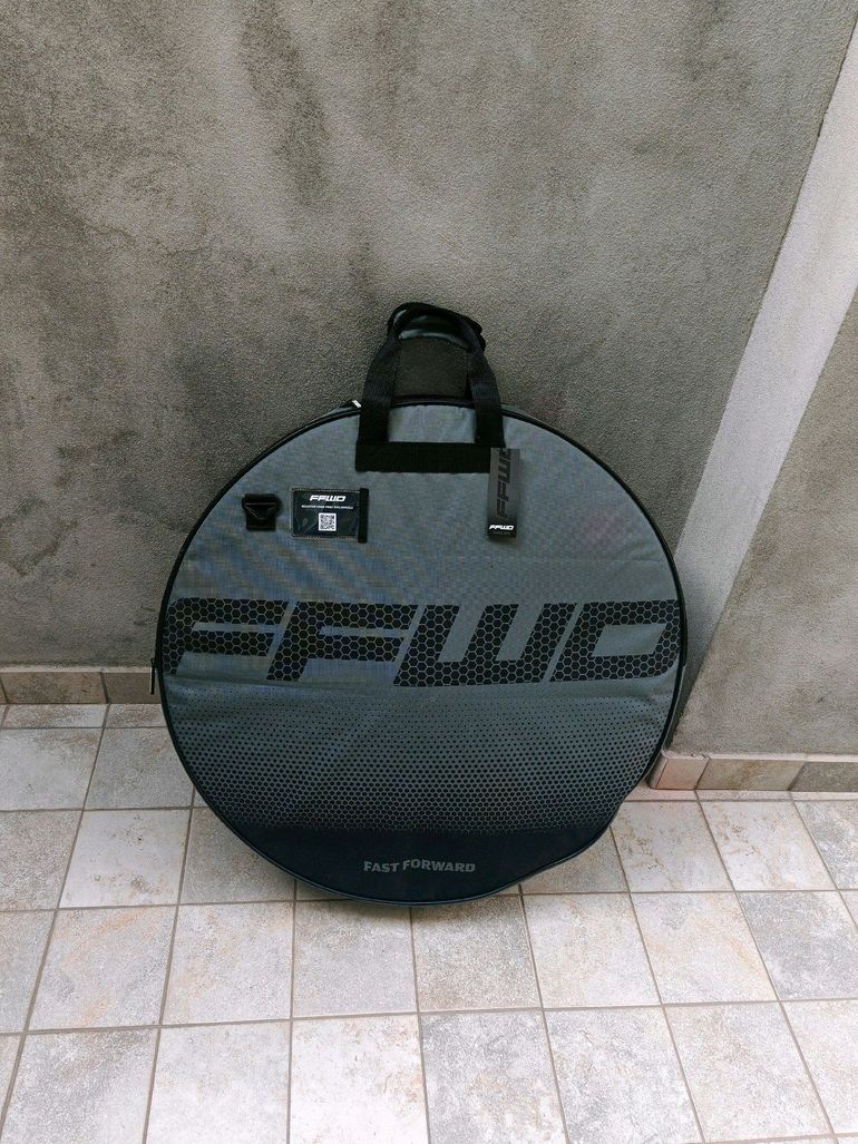 ffwd RAW 55 GLOSSY 2024 bike usato — immagine 5 di 6