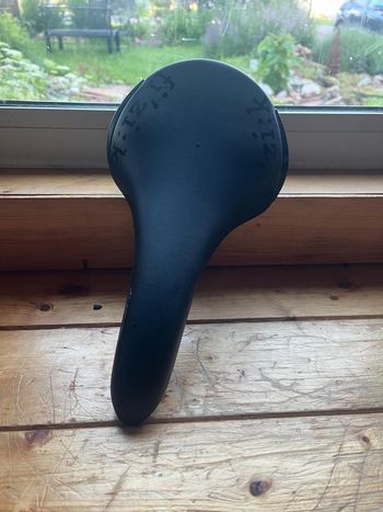 Used Fizik Aliante bike — image 2 of 3