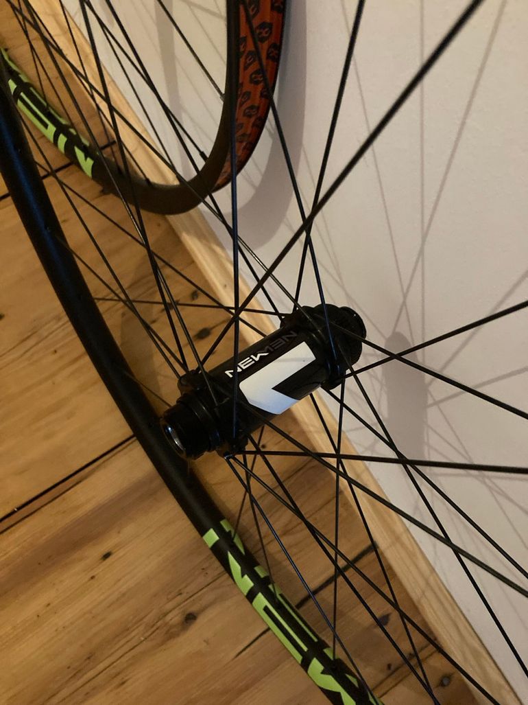 Brugt Newmen XA 25 MTB 29 Laufradsatz Disc 1520g 2020 bike — billede 4 af 8