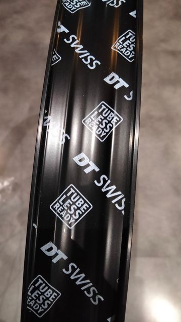 Dt Swiss h 1900 bike usato — immagine 6 di 6