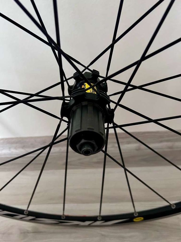 パーツ MAVIC AKSIUM RACE Retro Mavic Aksium Race rebuild - but why bother? – XLR8