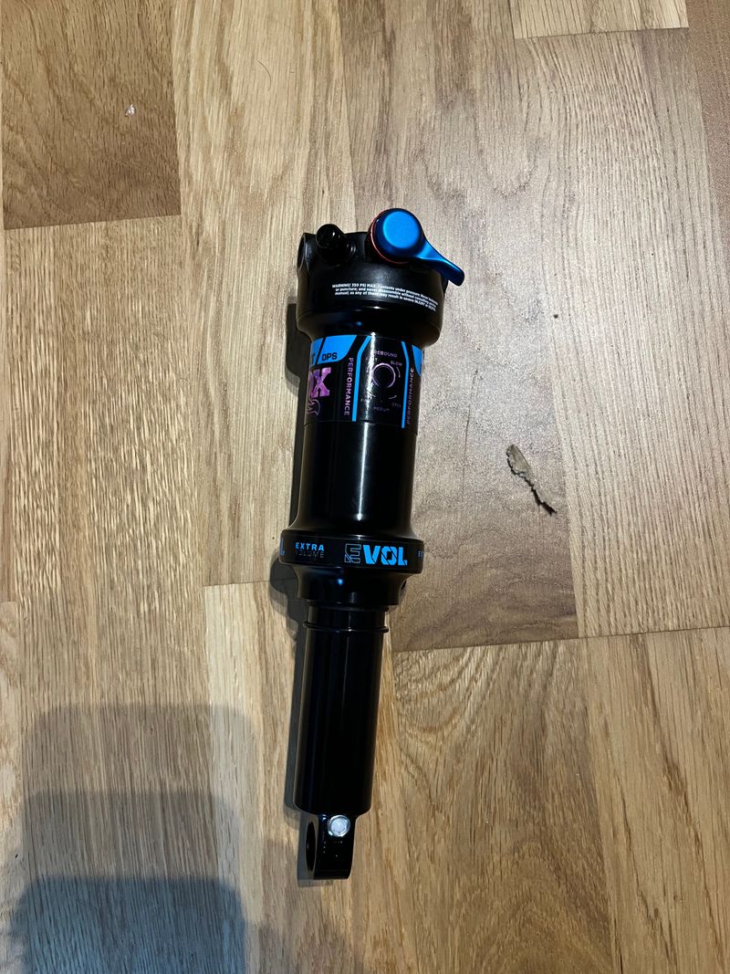 Fox Float DPS Evol 2024 bike usato — immagine 2 di 3