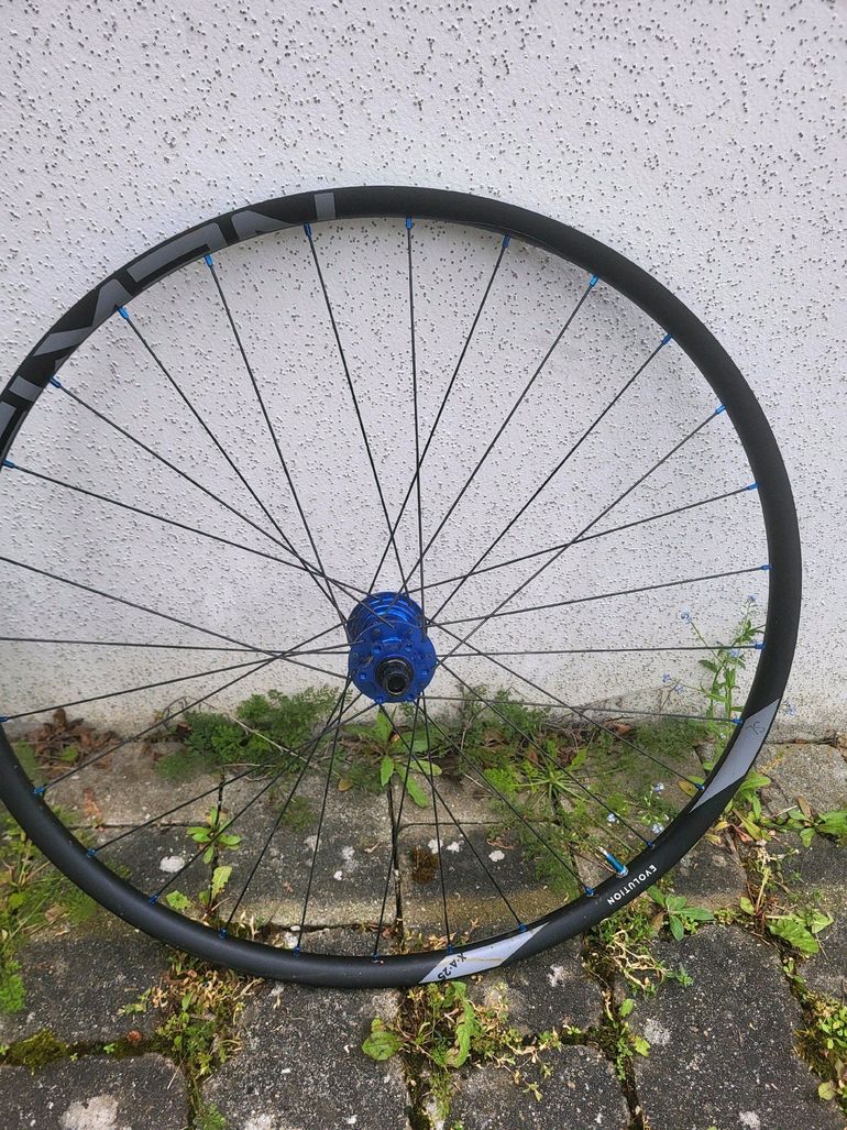 Used Tune King Hill 2022 bike — image 2 of 6