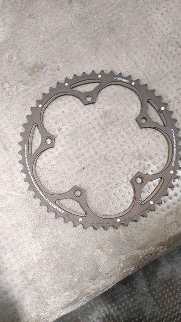 Campagnolo 52 11 speed Drivetrain & Pedals usato