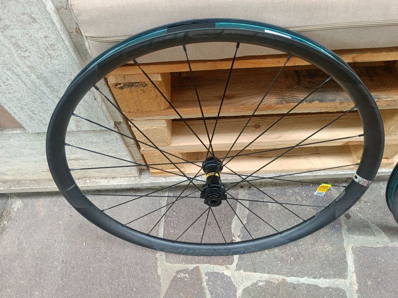 Used Mavic Crossmax SL Ultimate 30 2025 bike — image 4 of 4