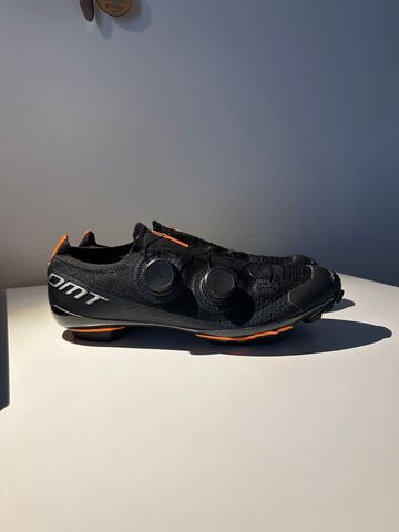 dmt KM0 2024 Cycling Shoes usato