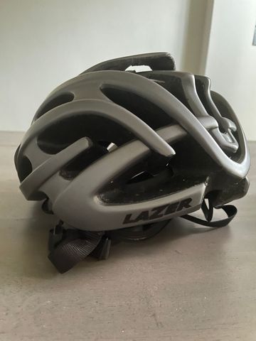 Brugt Lazer Blade + 2022 Cycling Clothing