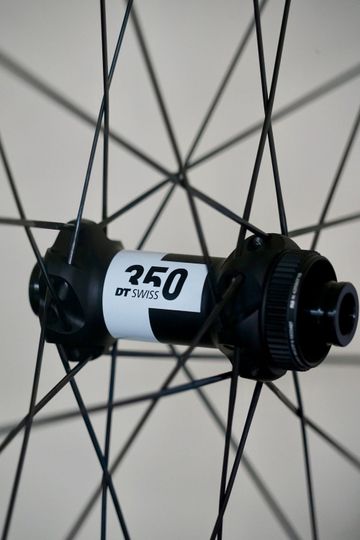 Použité TMWORKS TM5 - DT Swiss 350 2025 bike — obrázek 5 z 7
