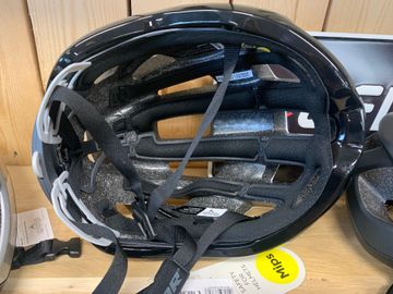 Brugt Limar air stratos mips 2024 bike — billede 2 af 2