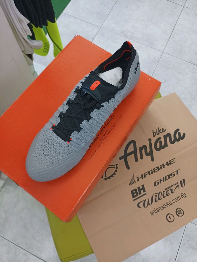 DMT KR-SL POGI's限定カラー　43.5 DMT KR-SL POGI's限定カラー 43.5 DMT】KR SL Pogi's