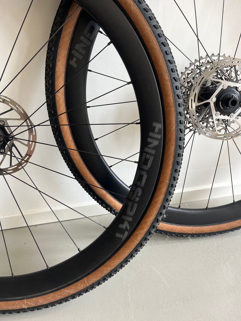 Used DT SWISS / Handgespaakt Dt Swiss handspoked Gravel Wheelset DT350/39MM 2025 Wheels