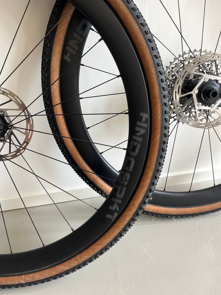 Used DT SWISS / Handgespaakt Dt Swiss handspoked Gravel Wheelset DT350/39MM 2025 bike — image 3 of 3