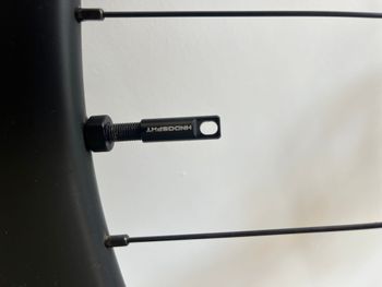 Used DT SWISS / Handgespaakt Dt Swiss handspoked Gravel Wheelset DT350/39MM 2025 bike — image 2 of 3