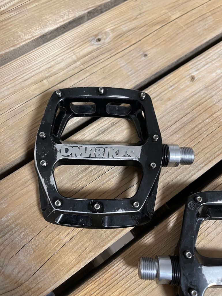 Brugt DMR V12 Black 2020 bike — billede 3 af 5