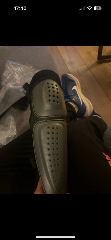 Gebrauchtes knee shin 2022 bike — Bild 3 von 8