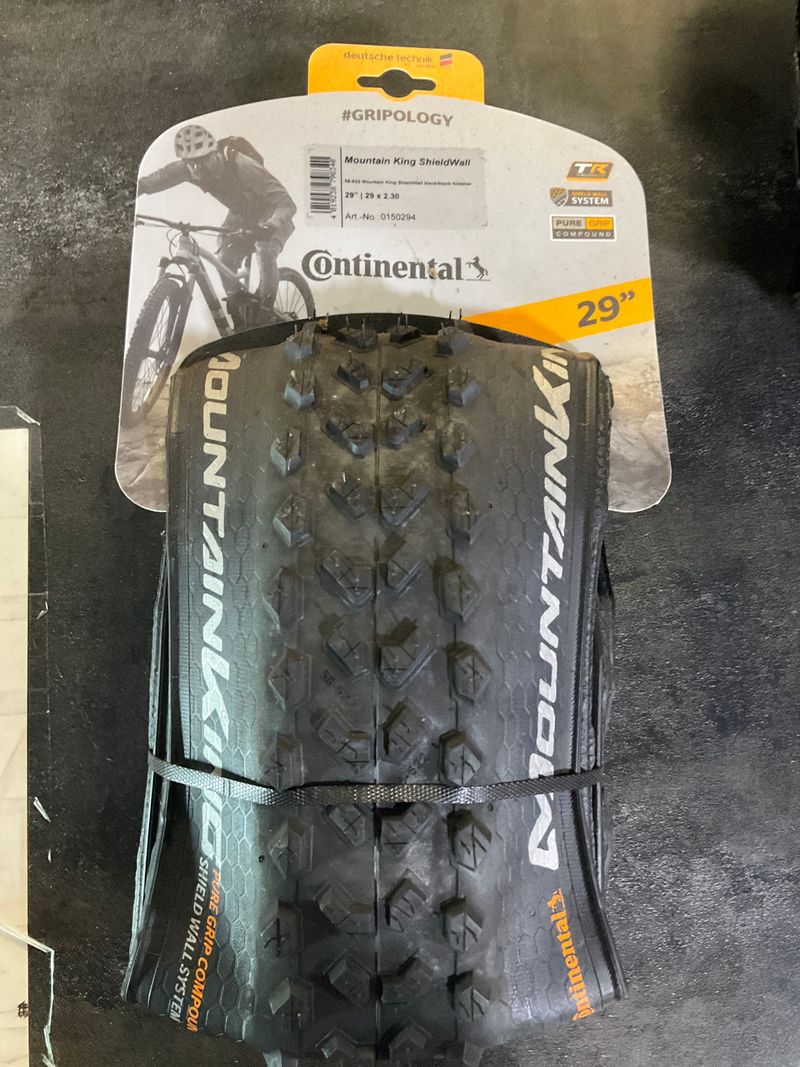 Used Continental Mountain king shieldwall 2023 Tyres & Tubes