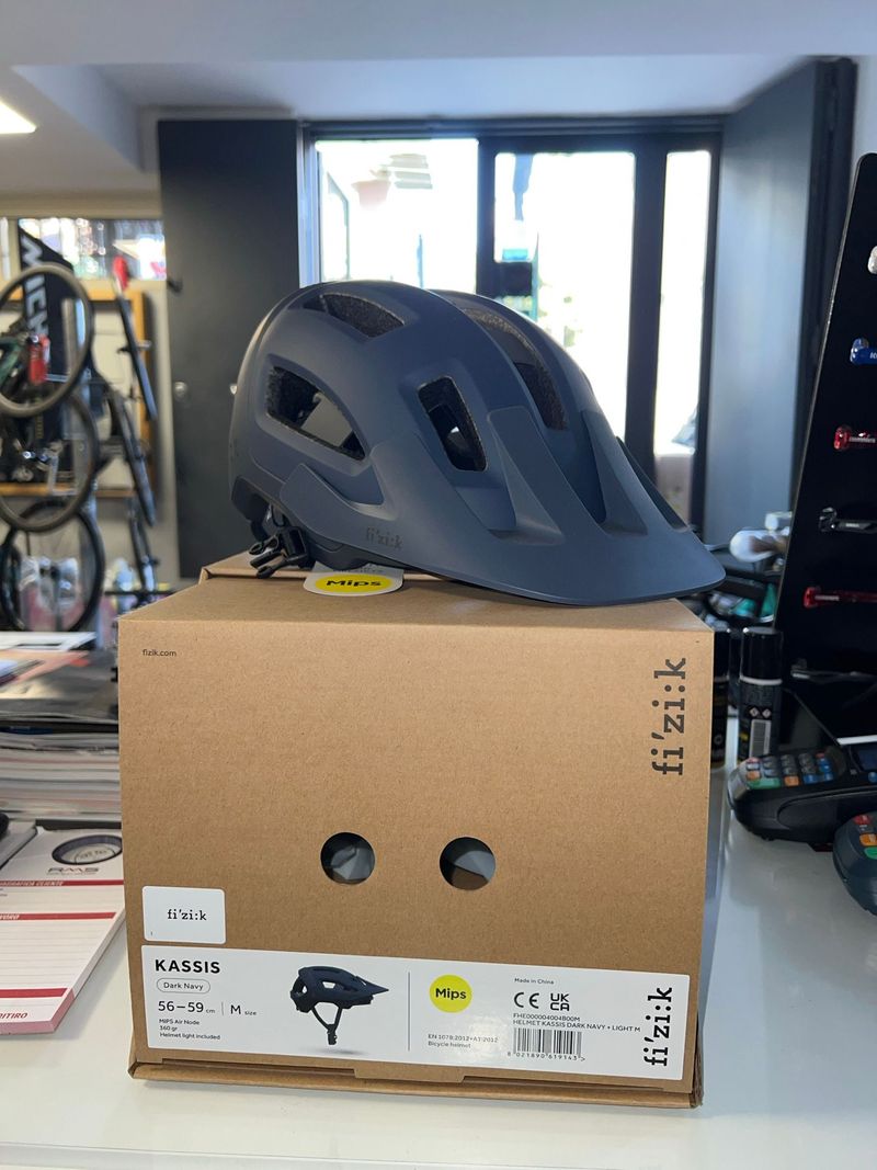 Used Fizik kassis 2025 bike — image 1 of 4