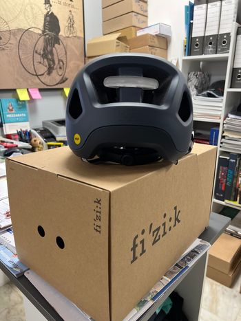 Used Fizik kassis 2025 bike — image 3 of 3