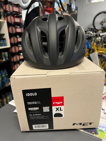 Used MET idolo 2025 bike — image 2 of 6