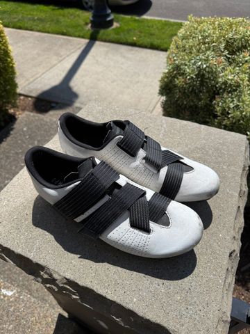 Used Fizik Tempo Powerstrap R5 2023 Cycling Shoes