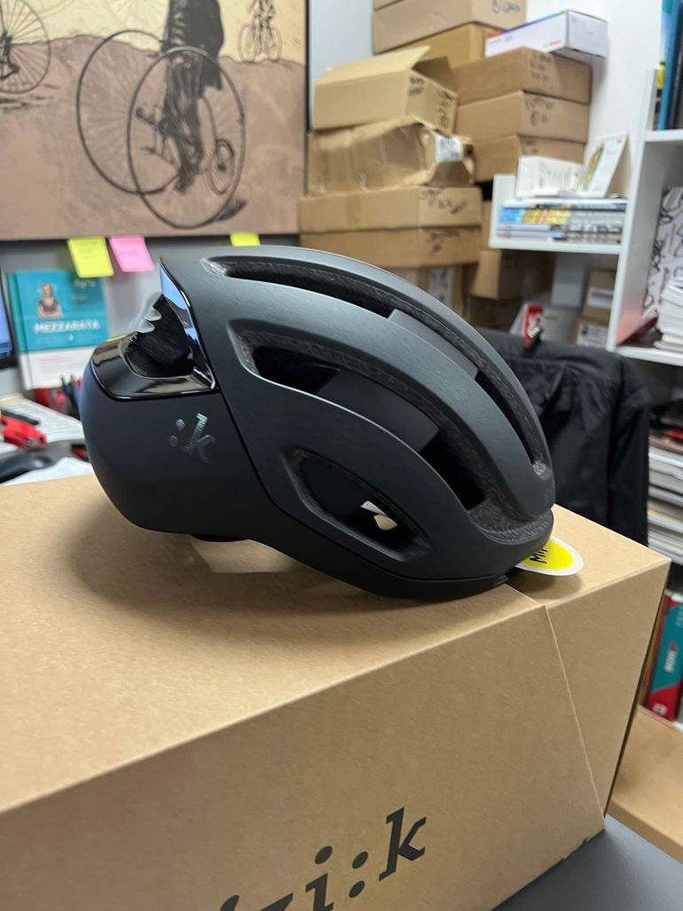 Used Fizik kudo 2025 bike — image 3 of 4