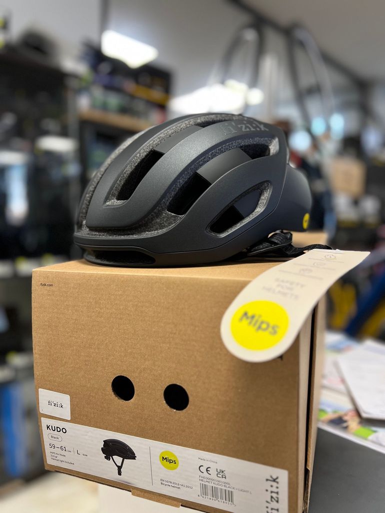 Used Fizik kudo 2025 bike — image 2 of 4