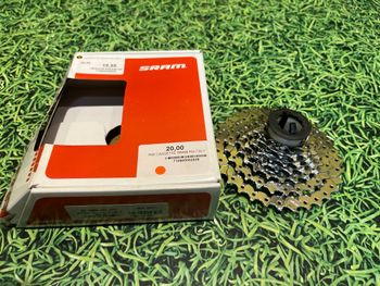 Used Sunshine, Sunrace, Sram en Shimano Cassetes en freewheels 2022 bike — image 11 of 12