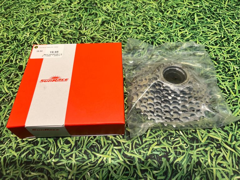Used Sunshine, Sunrace, Sram en Shimano Cassetes en freewheels 2022 bike — image 10 of 12