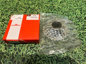 Used Sunshine, Sunrace, Sram en Shimano Cassetes en freewheels 2022 bike — image 8 of 12