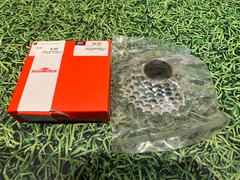 Used Sunshine, Sunrace, Sram en Shimano Cassetes en freewheels 2022 bike — image 8 of 12
