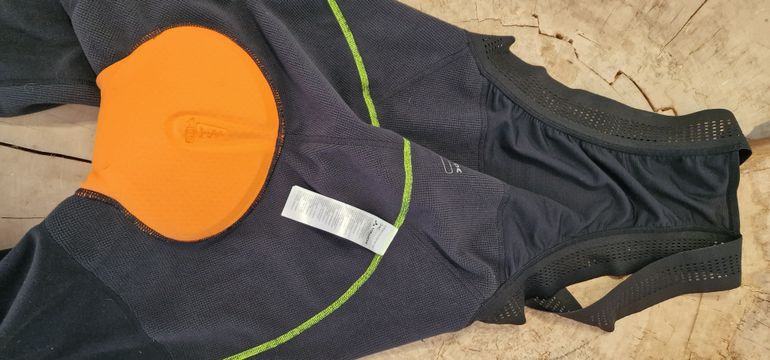 VAUDE 42484 KURO WARM SOFTSHELL MEN 2023 bike usato — immagine 18 di 20