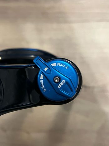 Fox Performance Grip 2025 bike usato — immagine 3 di 6