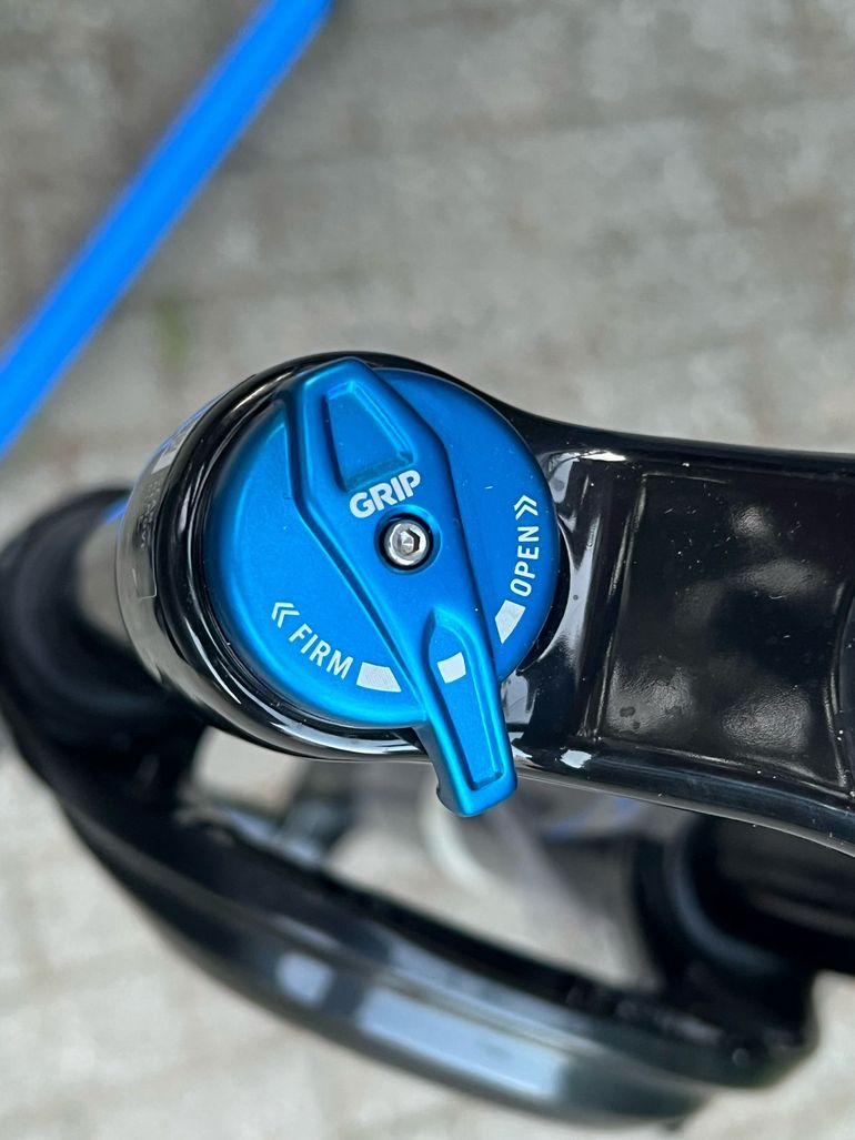 Fox Performance Grip 2025 bike usato — immagine 2 di 6
