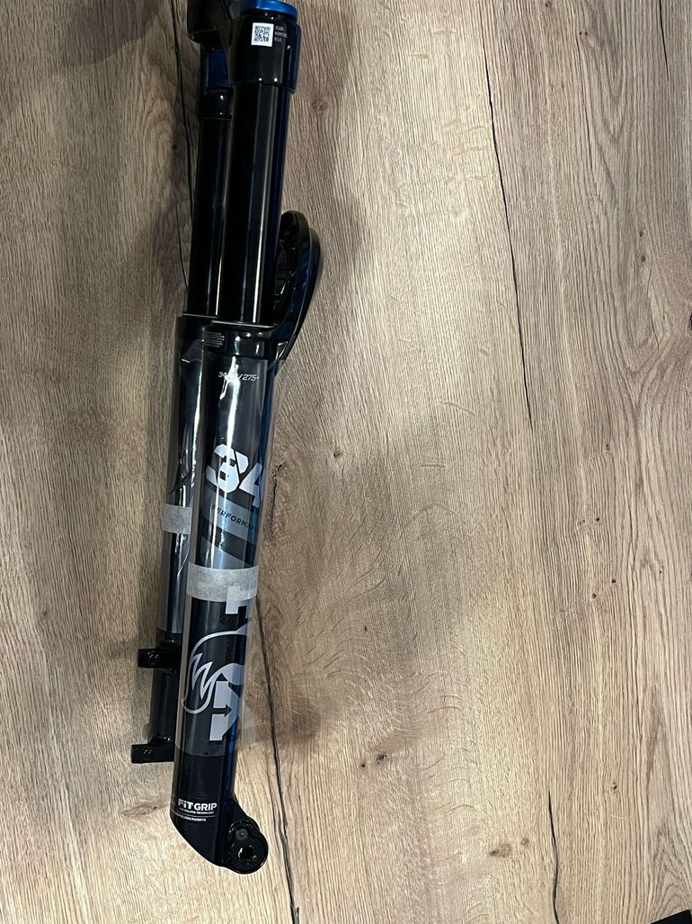 Fox Performance Grip 2025 bike usato — immagine 6 di 6