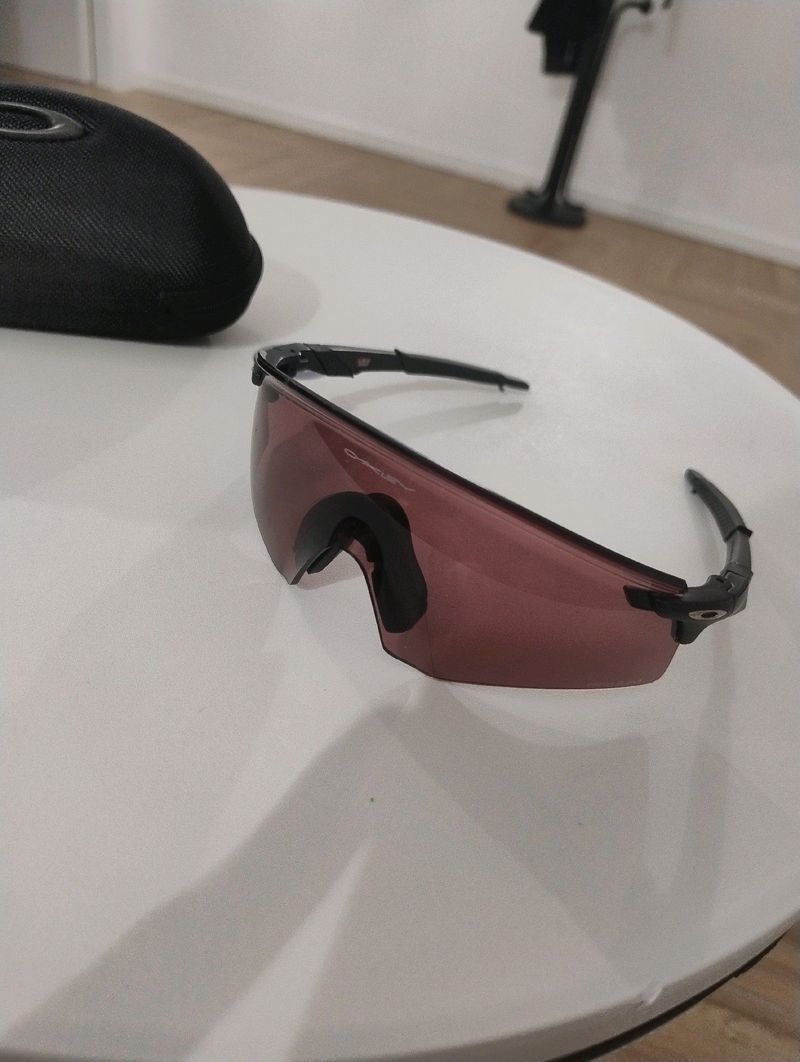 Used oakley encoder 2024 Cycling Accessories