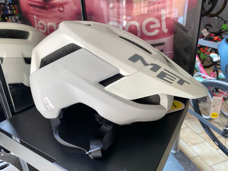 Used MET TERRAE bike — image 4 of 5