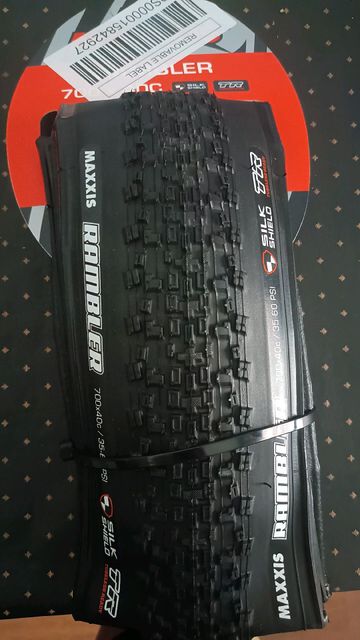 Gebrauchtes Maxxis Rumbler Tubeless Ready 2025 Tyres & Tubes