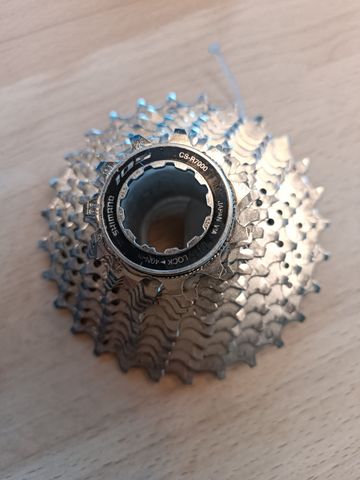 Gebrauchtes Shimano Cassette Shimano 105 11v – 11-28T – CS-R7000 2023 Drivetrain & Pedals